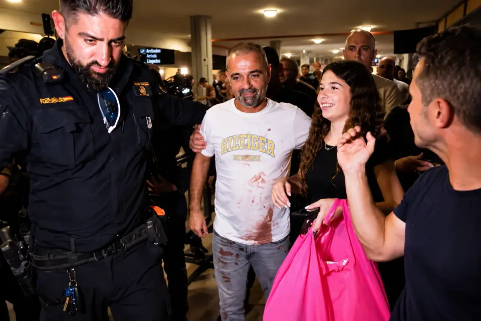 From Plumber to Dentist: The Ordinary Passengers Who Became FlyDubai Heroes